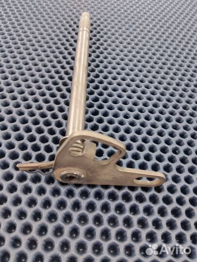 Suzuki RF900R T703 вал кпп