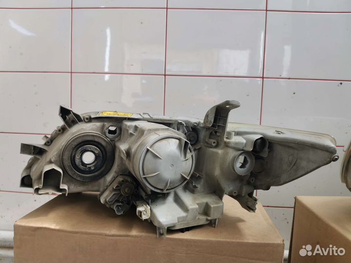 Фары на toyota camry v40 оригинал