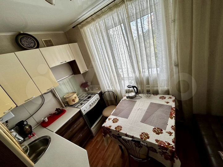 3-к. квартира, 65 м², 6/10 эт.