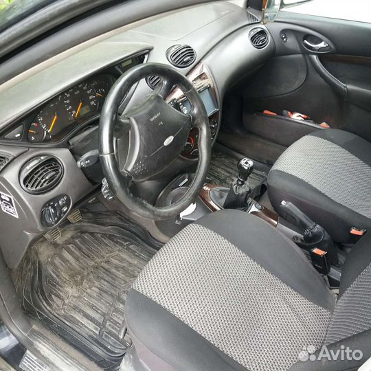 Ford Focus, 1999