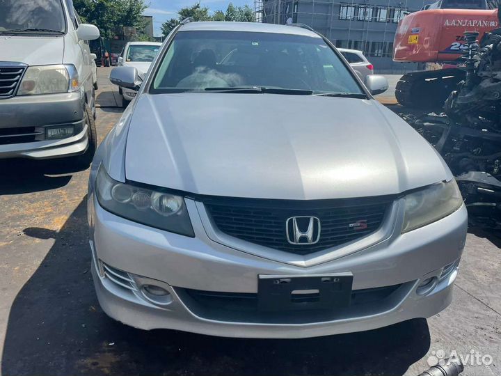 В разборе honda accord 7