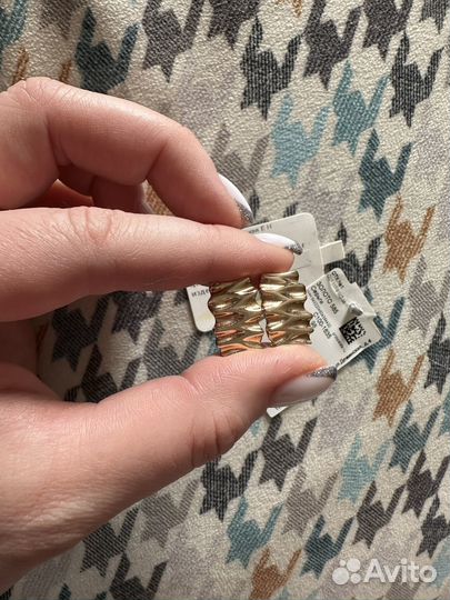 Золотые серьги новые