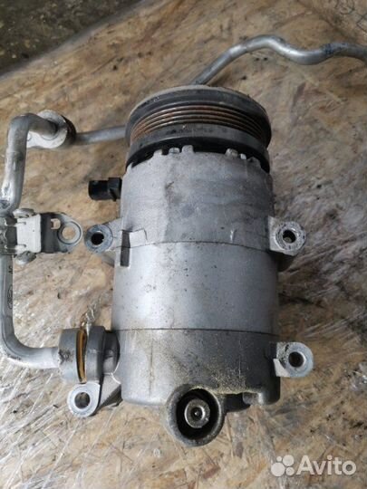 Компрессор кондиционера Ford Focus 3 хетчбэк 2.0
