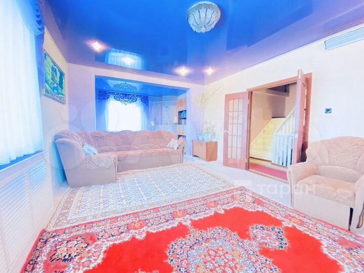 Дом 247,8 м² на участке 11 сот.