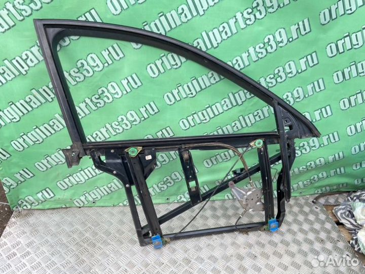 Стеклоподъемник передний правый Audi A6 C5 avant