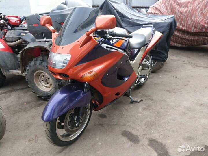 Kawasaki ZZR1100
