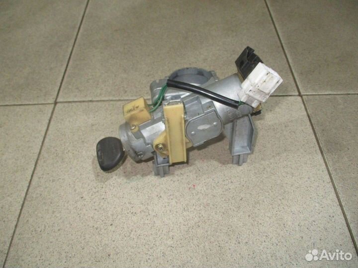 Замок зажигания Mitsubishi Pajero Pinin