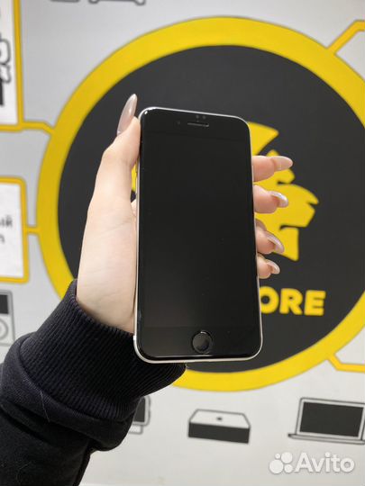 iPhone SE (2020), 128 ГБ