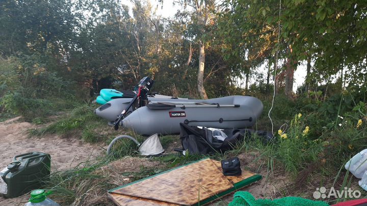 Лодка Hunter 290 с мотором