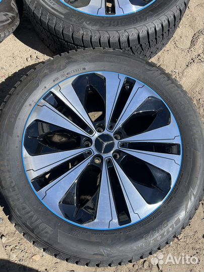 Зимние колеса на Mercedes EQS