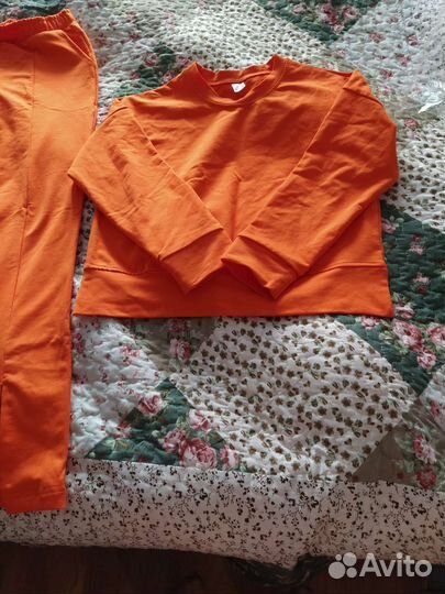 Костюмчик для девочки, рост 140, х/б, новый