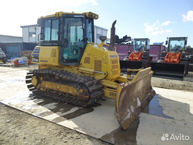 Komatsu D37EX-22, 2017