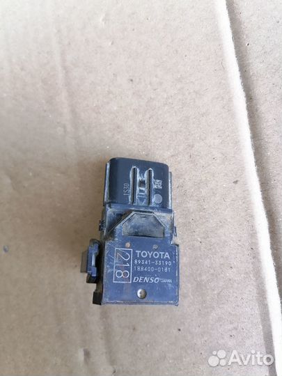 Датчик парковки Toyota Land Cruiser