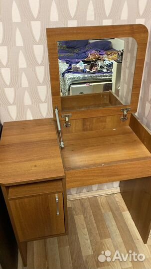 Туалетный столик для девочки