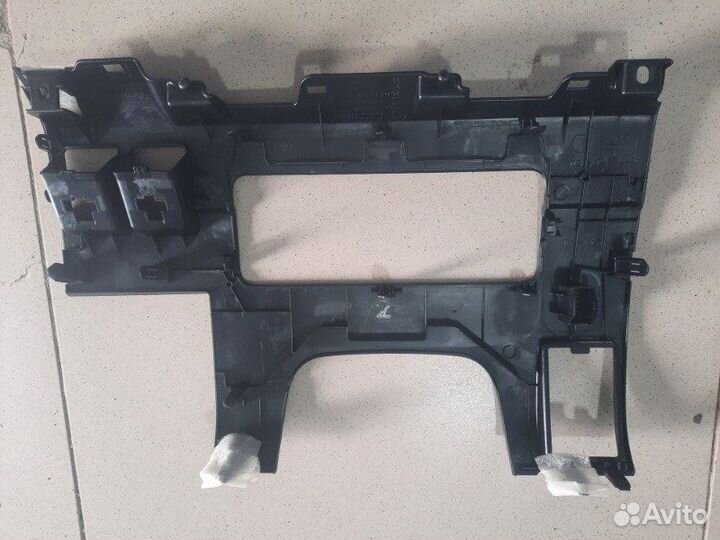 Накладка коленной подушки левая Toyota Land