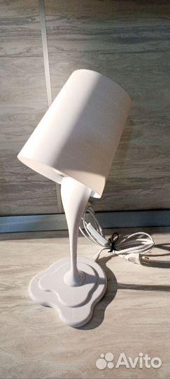 Лампа настольная