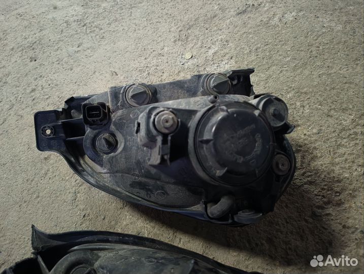 Передние фары Hyundai Tucson 2001-2008