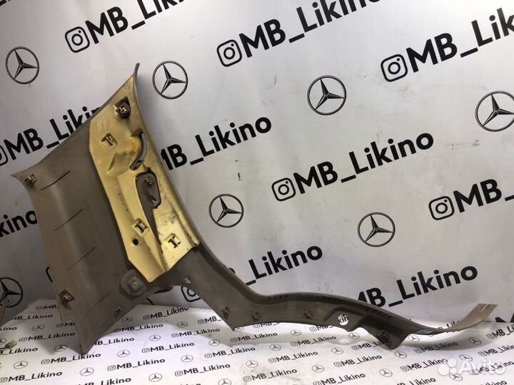 Обшивка стойки задняя левая Chevrolet Tahoe 800