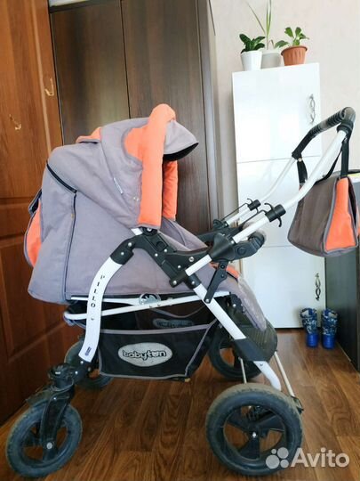 Прогулочная коляска