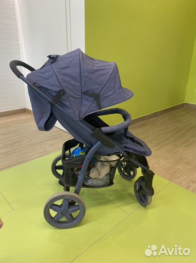 Прогулочная коляска