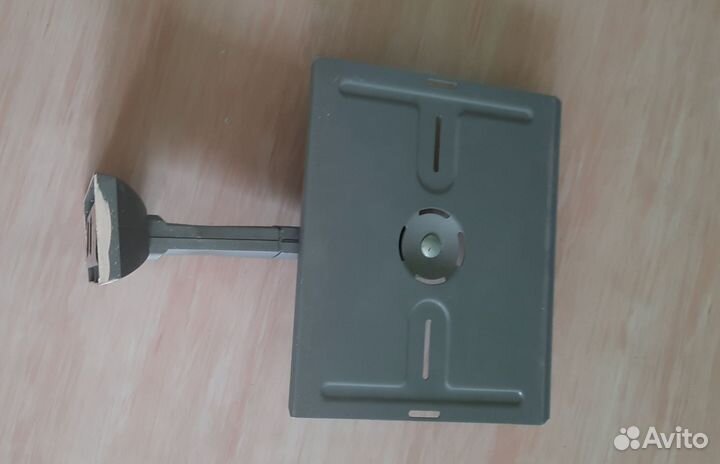 Кронштейн для телевизора на стену