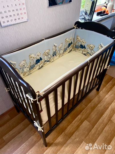 Детская кроватка