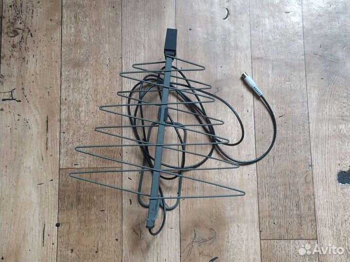 Комнатная тв антена с усилителем