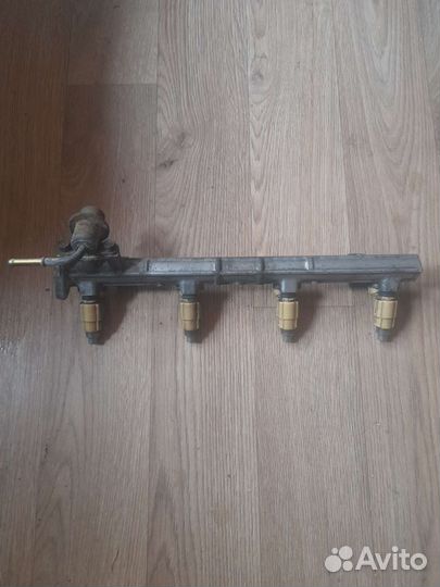 Mitsubishi galant 8, u.s.a., 2.4, топливная рампа