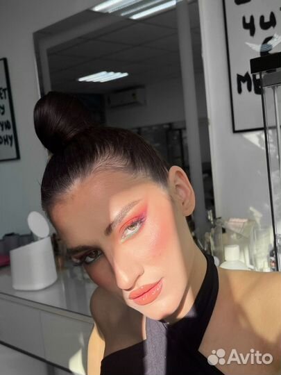 Макияж и прическа