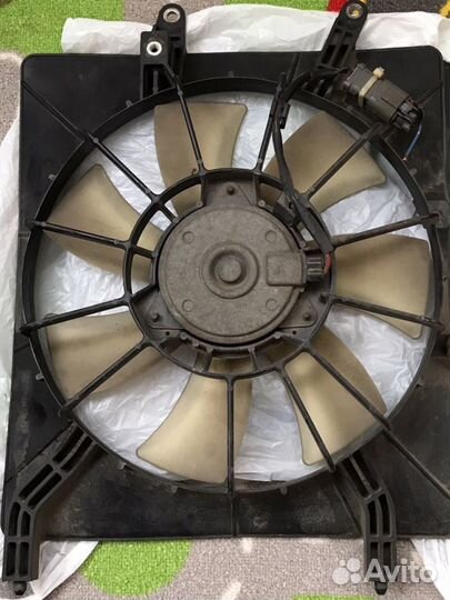 Вентилятор радиатора правый Accord 2,4 cl9