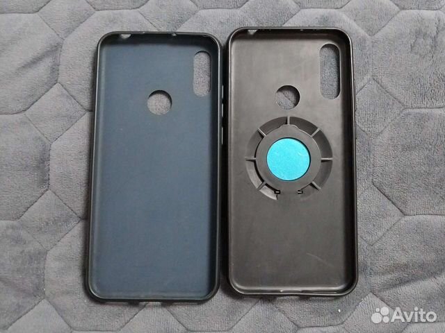 Чехлы на телефон