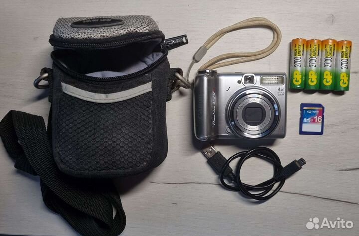 Цифровой фотоаппарат Canon PowerShot A570 IS