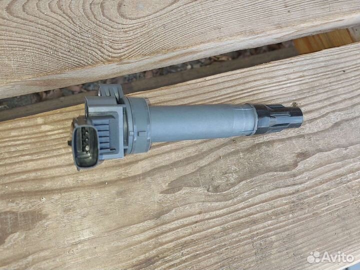 Шевроле Кобальт катушка зажигания 96983945