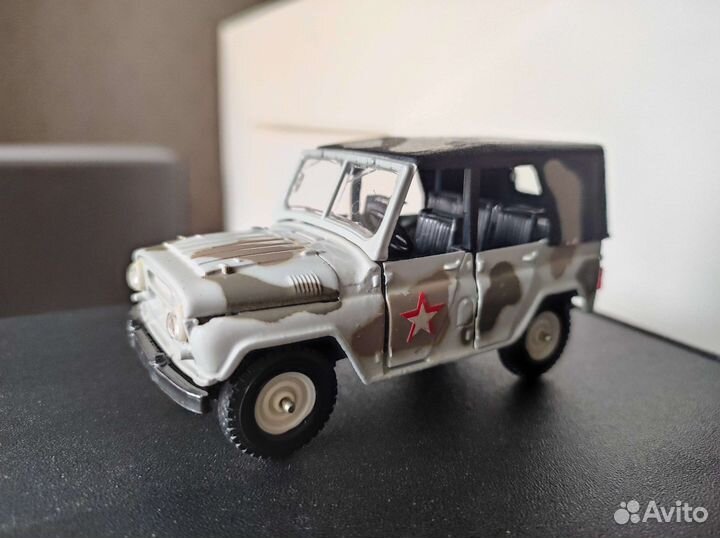 Модель УАЗ-469 Военный СССР