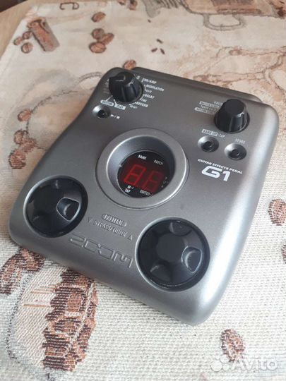 Гитарные процессоры Zoom (разные)