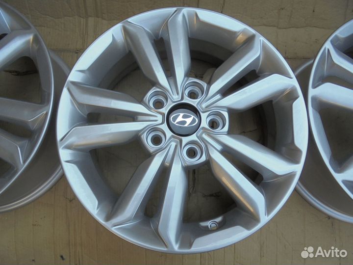 Оригинальные литые диски Hyundai Creta 6J R16 et43