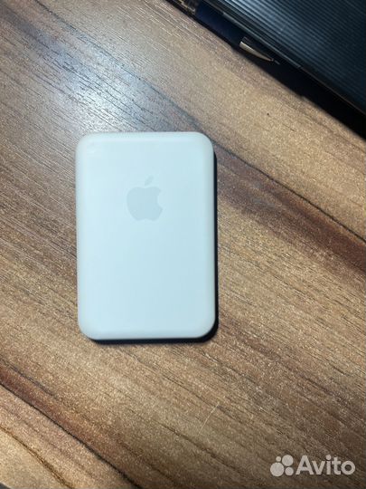 Magsafe battery pack