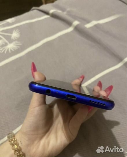 Телефон huawei p40 lite E