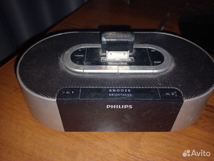 Док-станция для iPhone