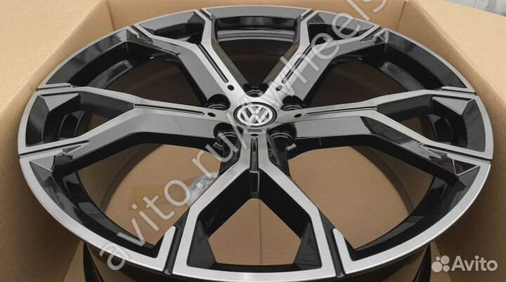 Диски для Фольксваген Туарег R21