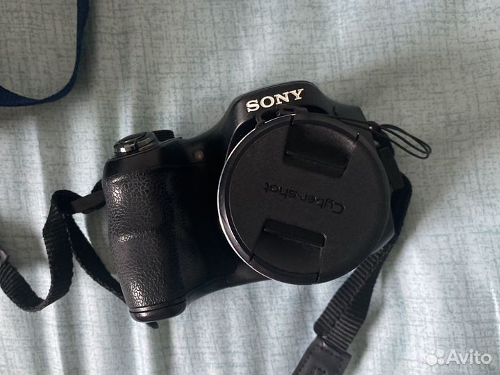 Компактный фотоаппарат