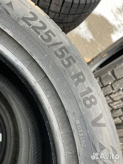 Continental PremiumContact 7 225/55 R18 98V