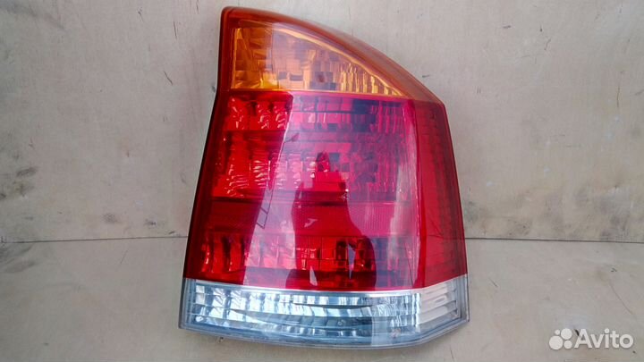 Фонарь Задний правый Опель Вектра Ц Желтый Поворот