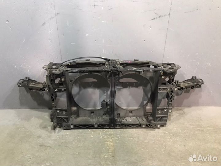 Передняя панель Infiniti Q70 Y51