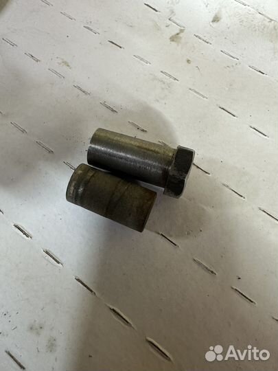 Гайка/направляющая тормозной колодки CF moto