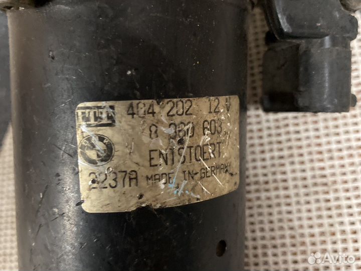 Моторчик стеклоочистителя передний BMW 67638360603