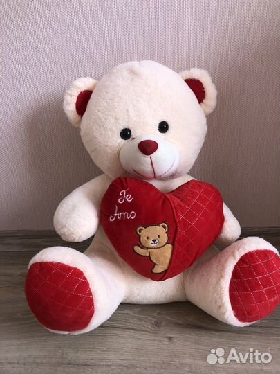Плюшевый медведь