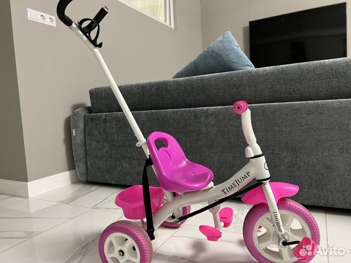 Трехколесный велосипед розовый