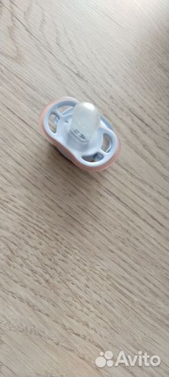 Пустышка avent 0-6 новая