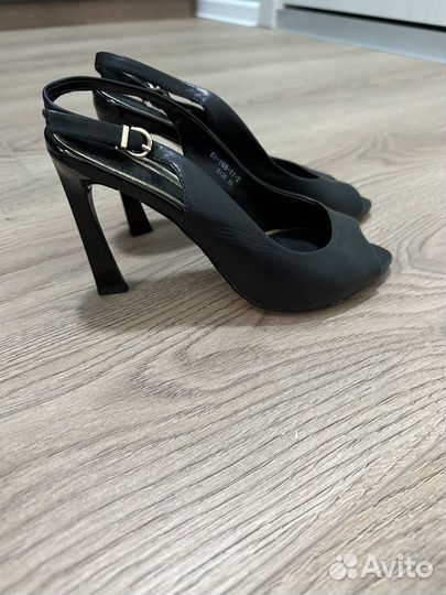 Босоножки женские 36 размер